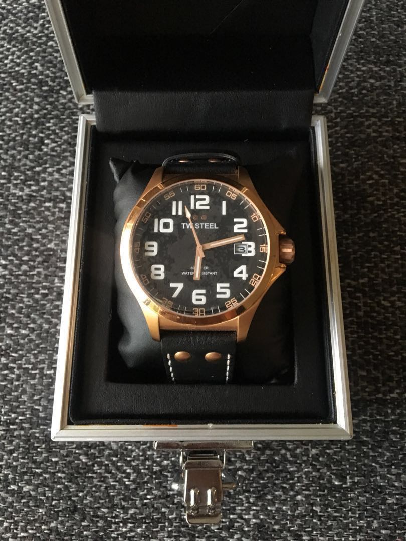 REPRICED ALMOST NEW TW Steel Men s Watch TW416 Men s Fashion