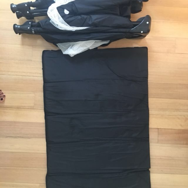 Tippitoes travel cot clearance