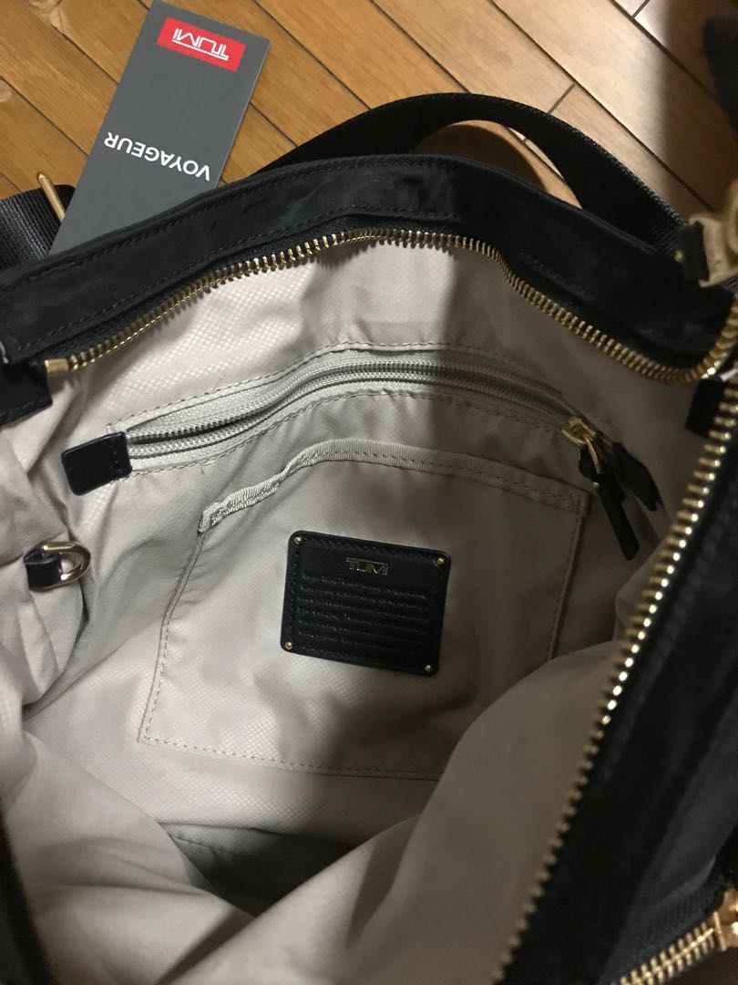 Tumi Voyageur Capri Crossbody bag, Women's Fashion, Bags & Wallets