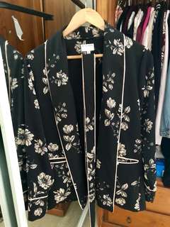 Witchery floral blazer, size 10