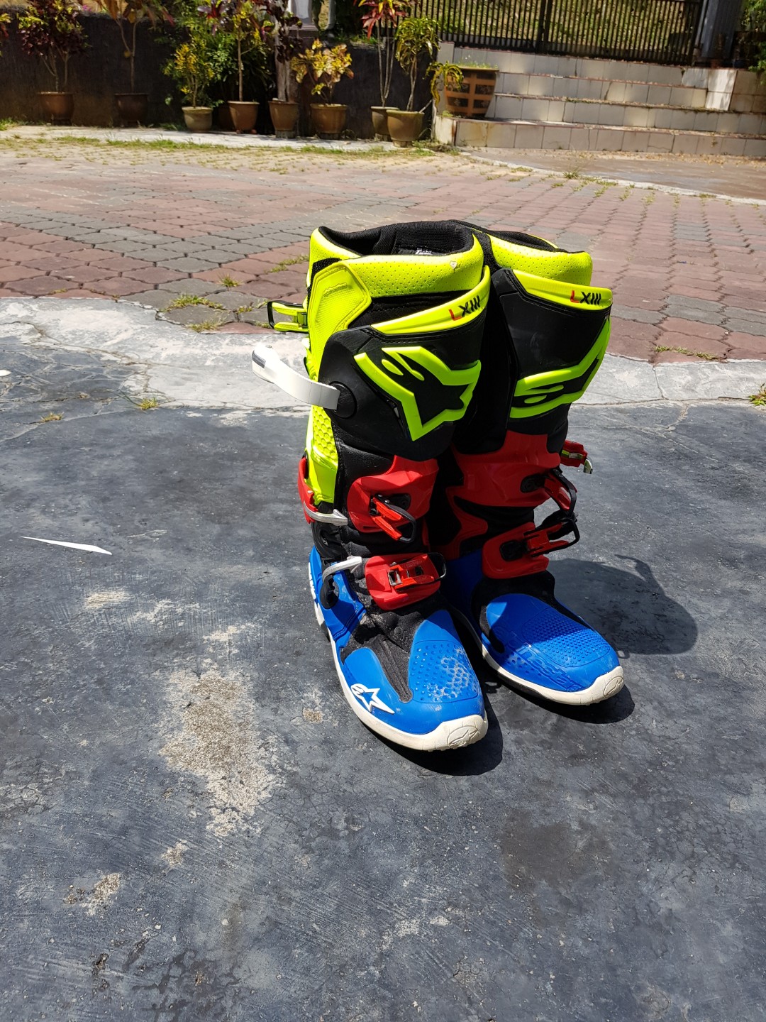 used alpinestars tech 10