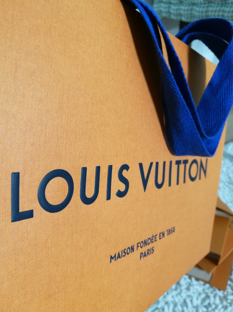 💯AUTHENTIC Paperbag Louis Vuitton original paper bag empty box package  packing packaging lv storage big large xl, Luxury, Bags & Wallets on  Carousell