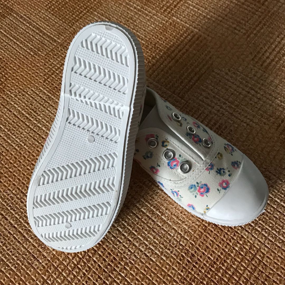 BNWOT Cath Kidston Girl s Sneaker Plimsolls size 9 Babies Kids Babies Kids Fashion on Carousell