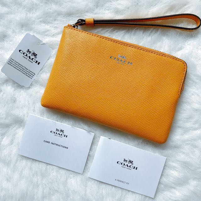 coach mustard wallet