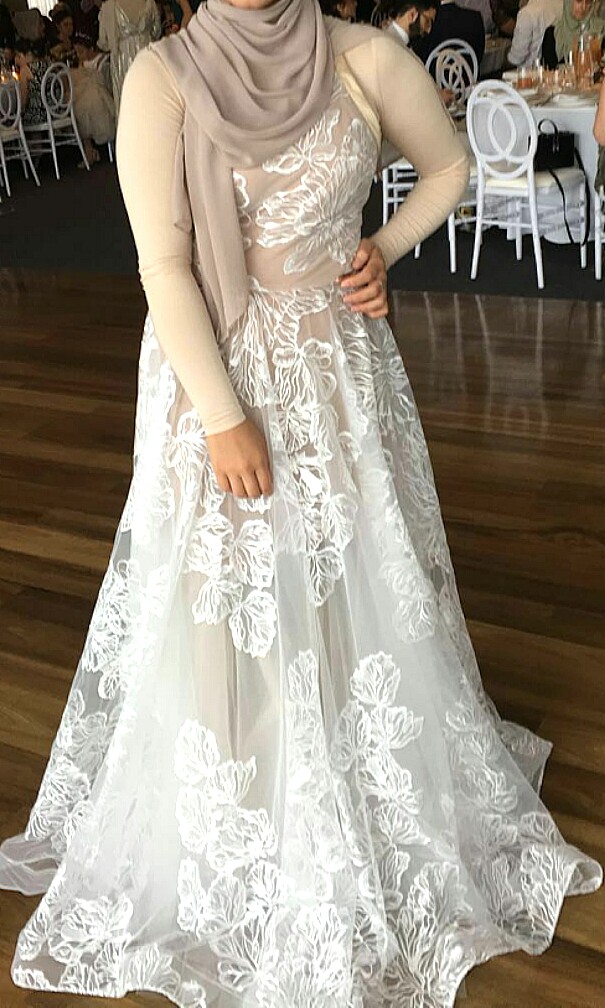 Bronx and banco fiore gown outlet