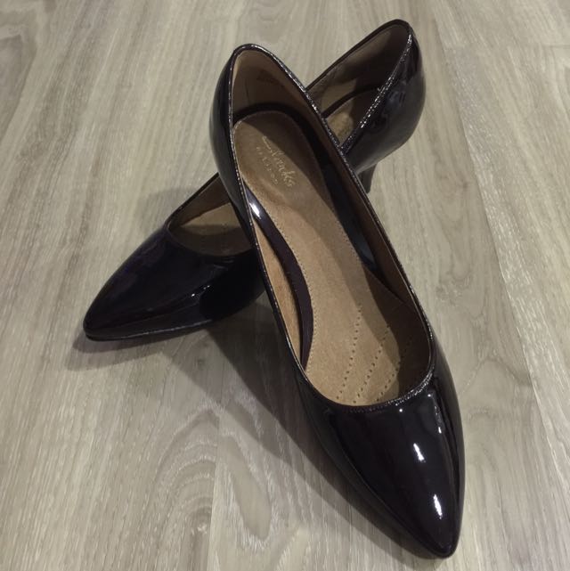 clarks patent heels