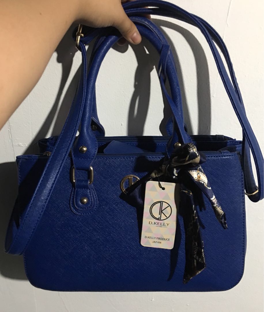 d kelly sling bag