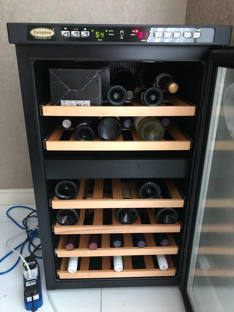 Europeace dual temp wine chiller, TV & Home Appliances, Kitchen