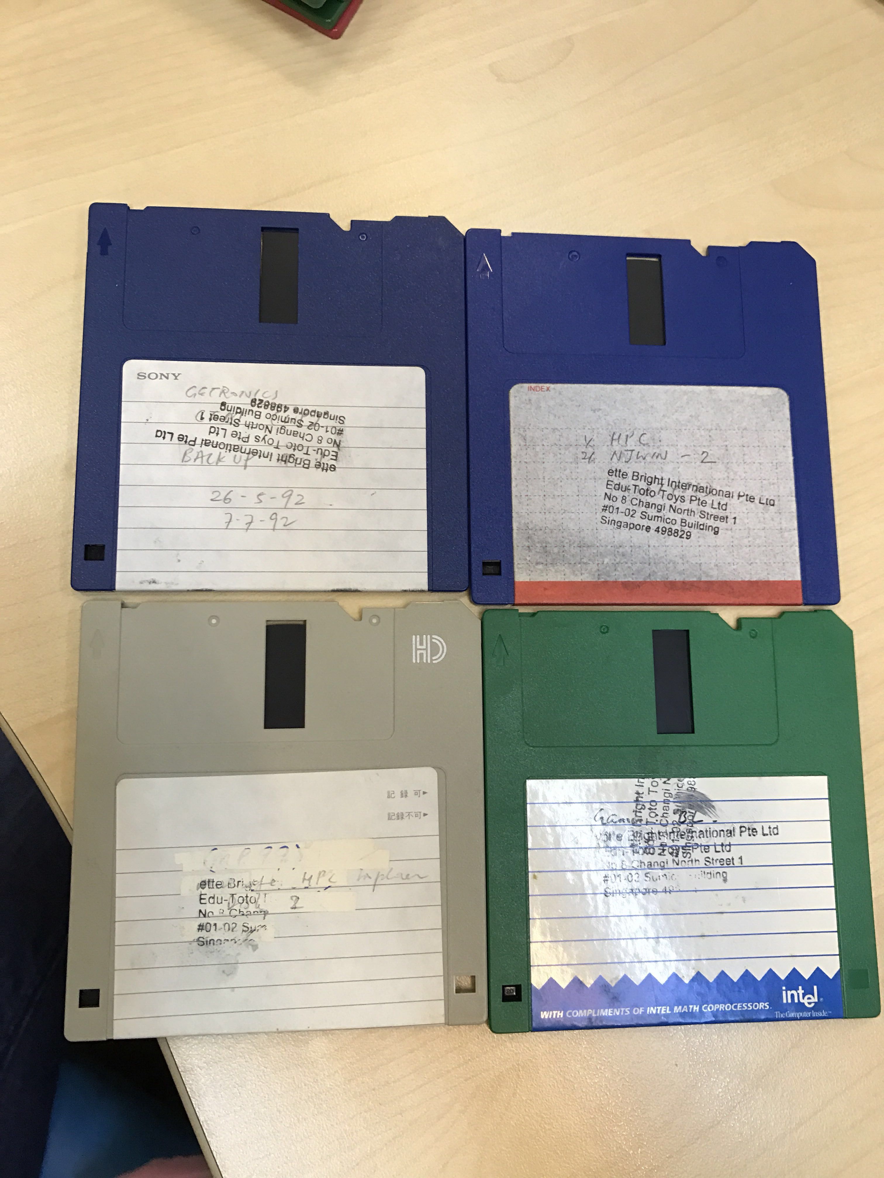 Floppy disk / looney tunes vintage floppy disk, Everything Else on