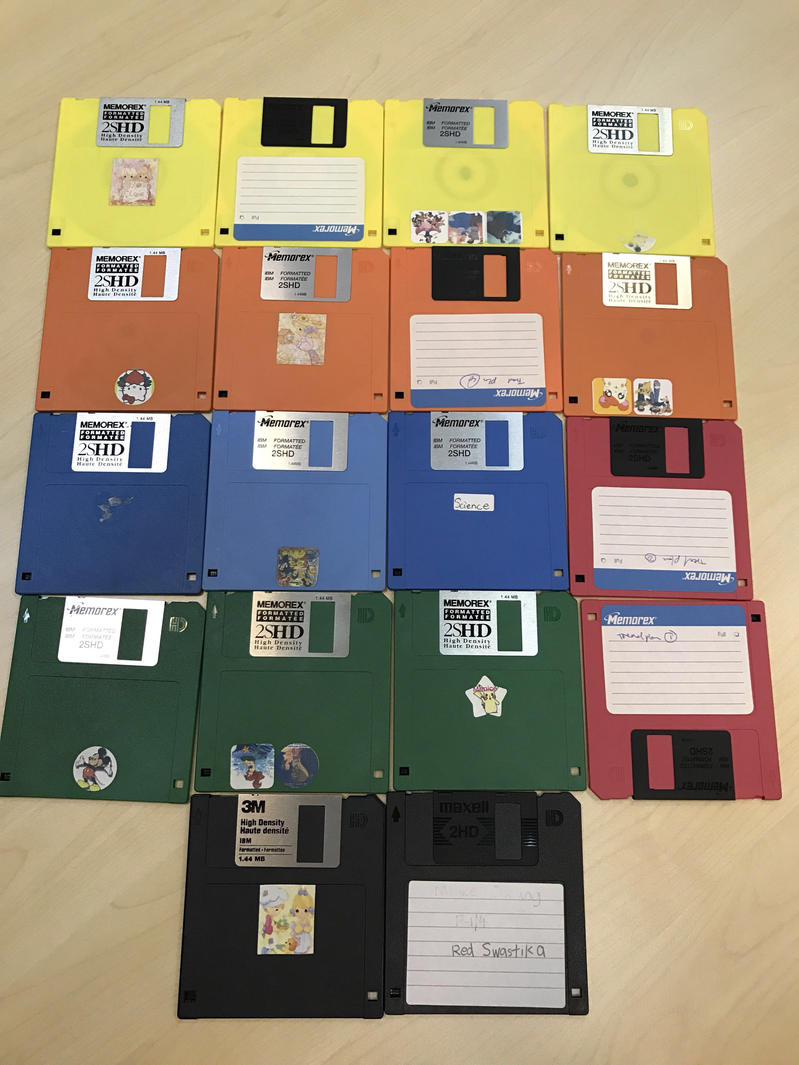 Floppy disk / looney tunes vintage floppy disk, Everything Else on