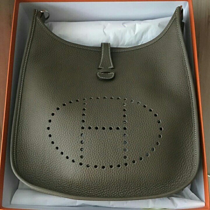 Hermes evelyne 29 in Etoupe ghw, Luxury, Bags & Wallets on Carousell