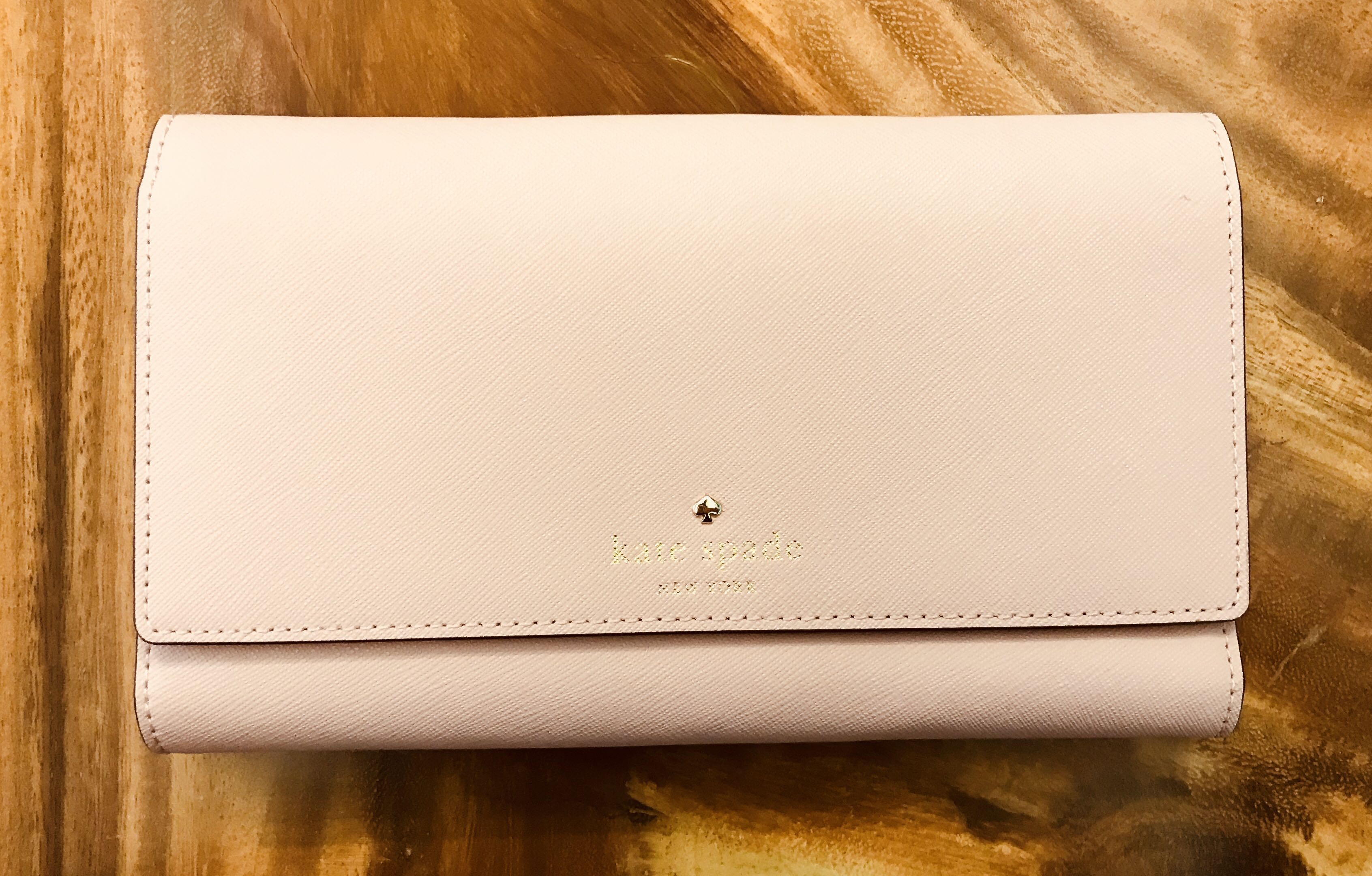 Kate spade mikas sales pond travel wallet