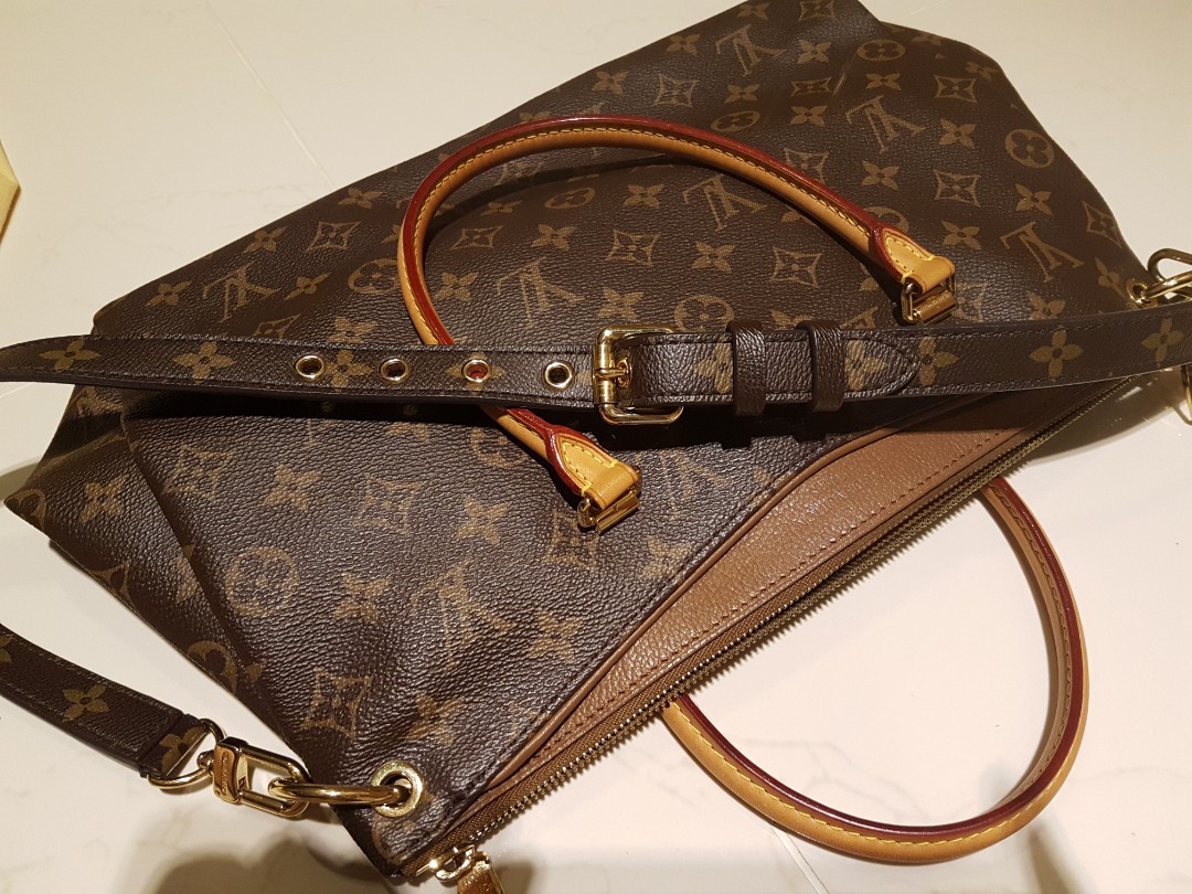 Lv Body Sling Bag IUCN Water
