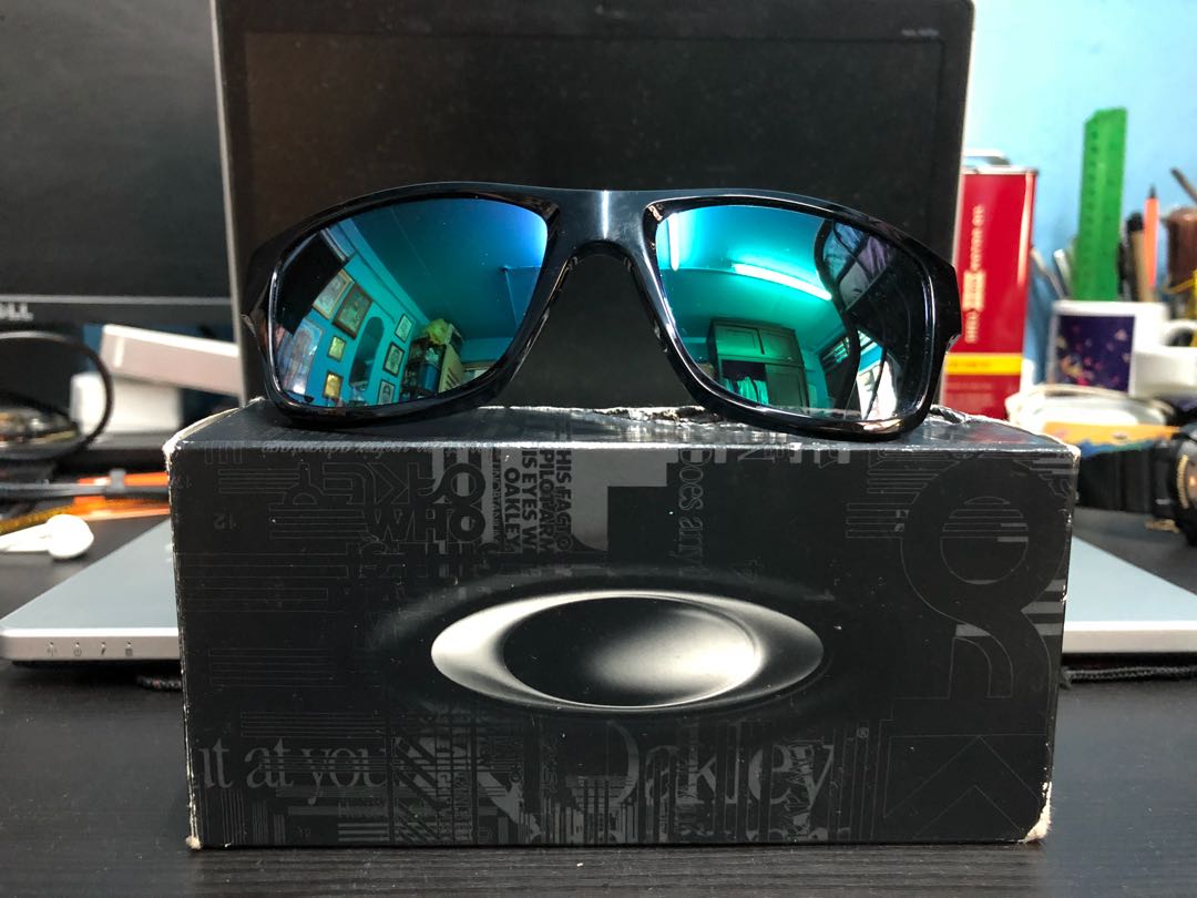 Oakley jupiter cheap squared jade iridium