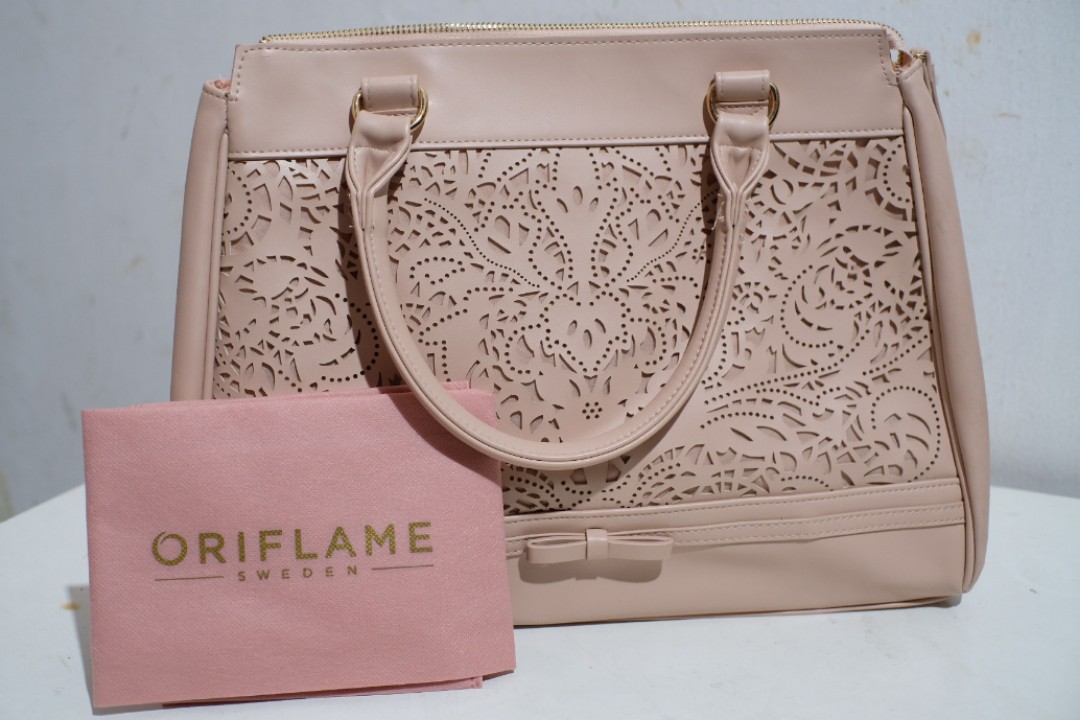 Oriflame Crystal Bag Women S Fashion Bags Wallets On Oriflame Crystal Bag Women S Fashion Bags Wallets On Carou