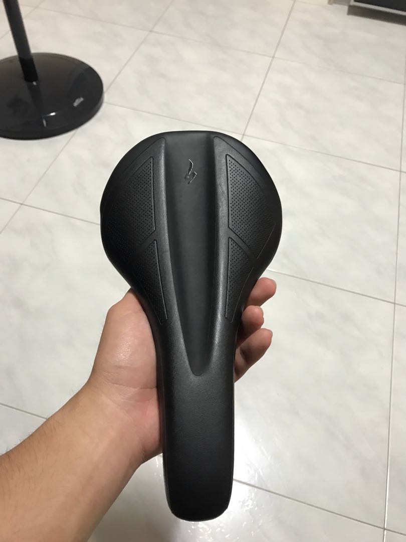 specialized henge comp mtb saddle