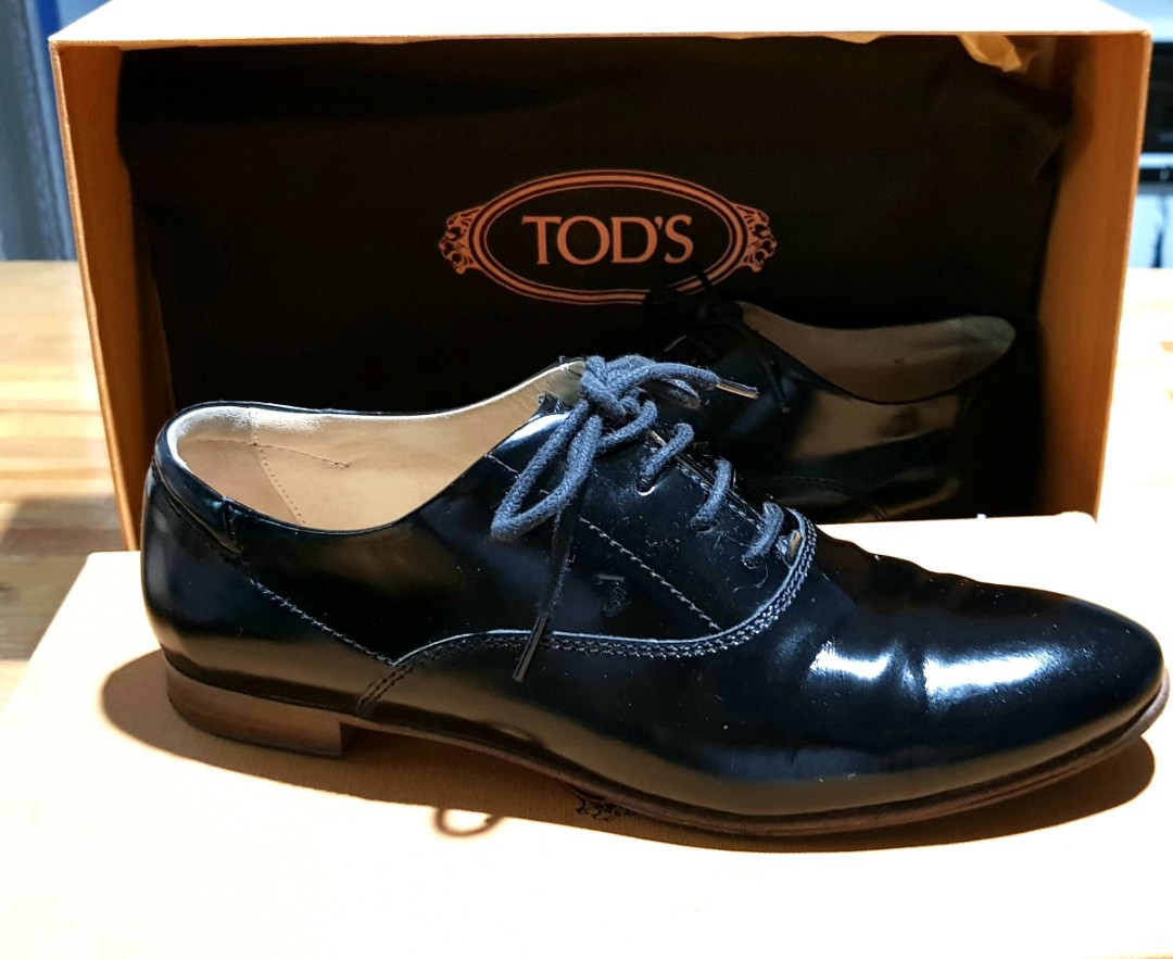 Tods hotsell oxfords womens