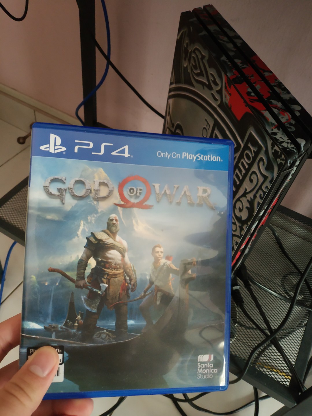God of war ps4 second outlet hand