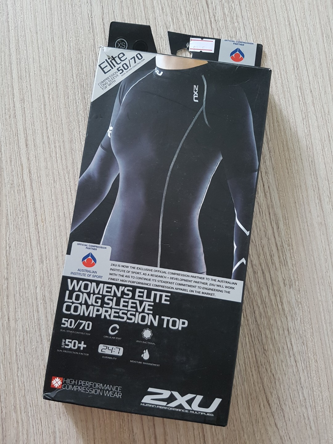 Compression Top (XXS), Men's Activewear on Carousell