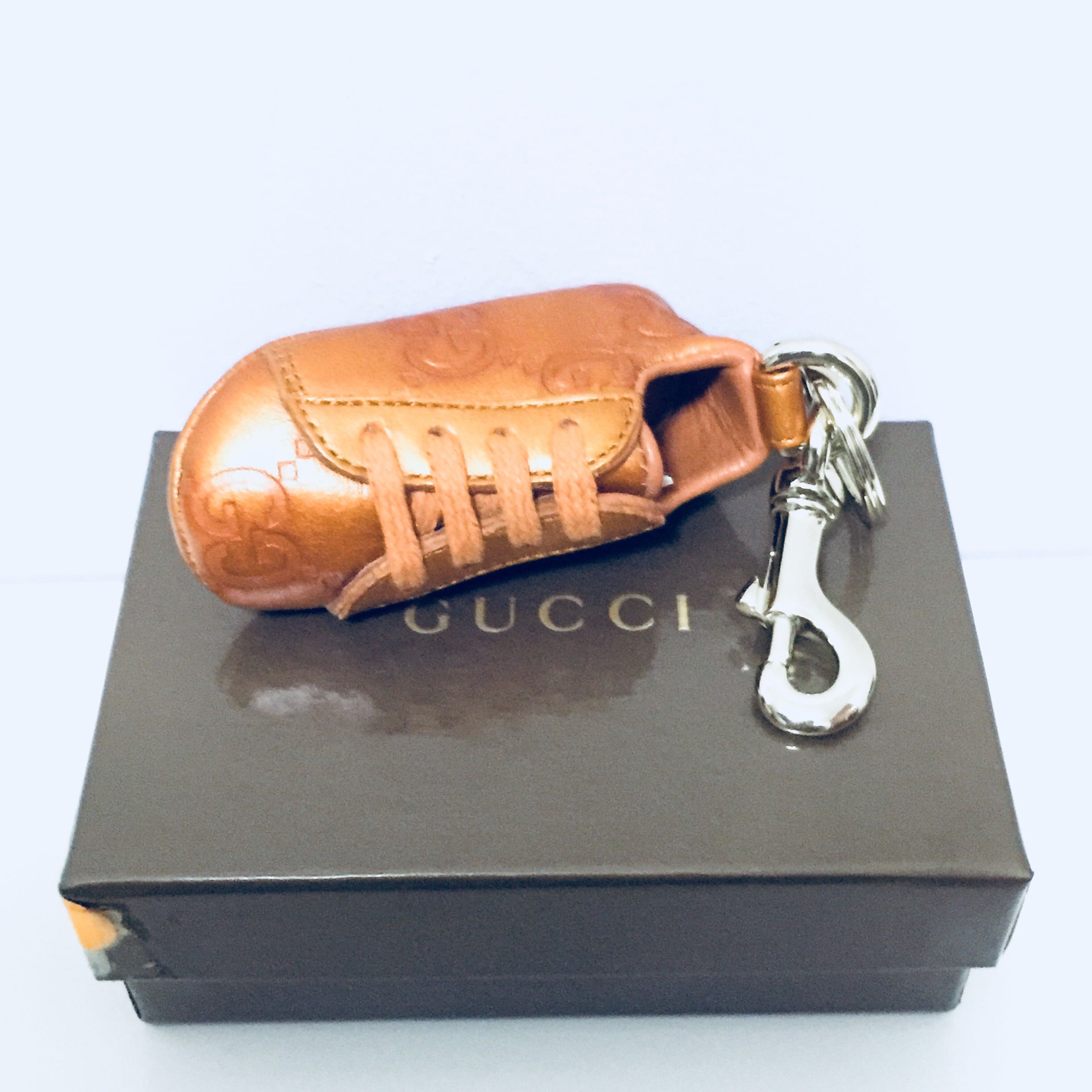 Gucci Leather Shoe Charm Keychain Luxury Bags Wallets on