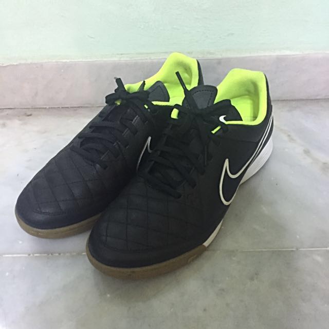 Nike Tiempo futsal shoes Women s Fashion Footwear Sneakers on