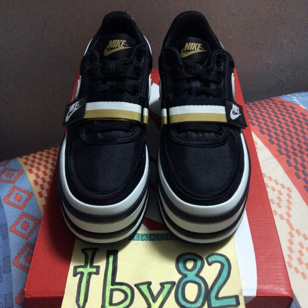 PO Nike Womens Vandal 2K Black Gold