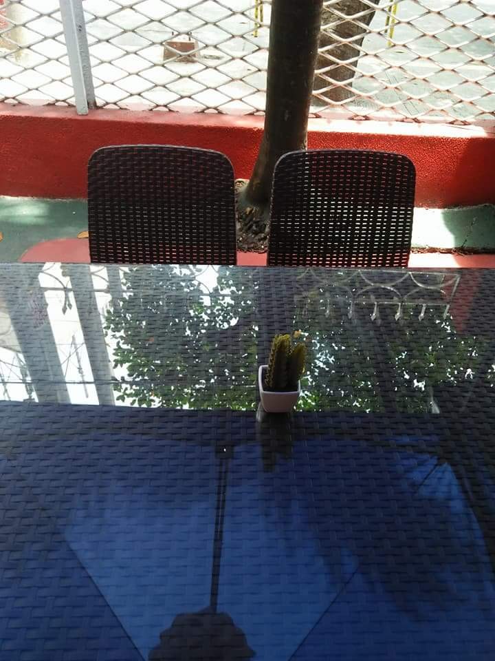 Rattan plastic table and chairs (Category: Chairs) located in Manila. Submitted by shemineforever (Listing ID 173751185, Image 2). Description: Send payment Tru bpi account.
