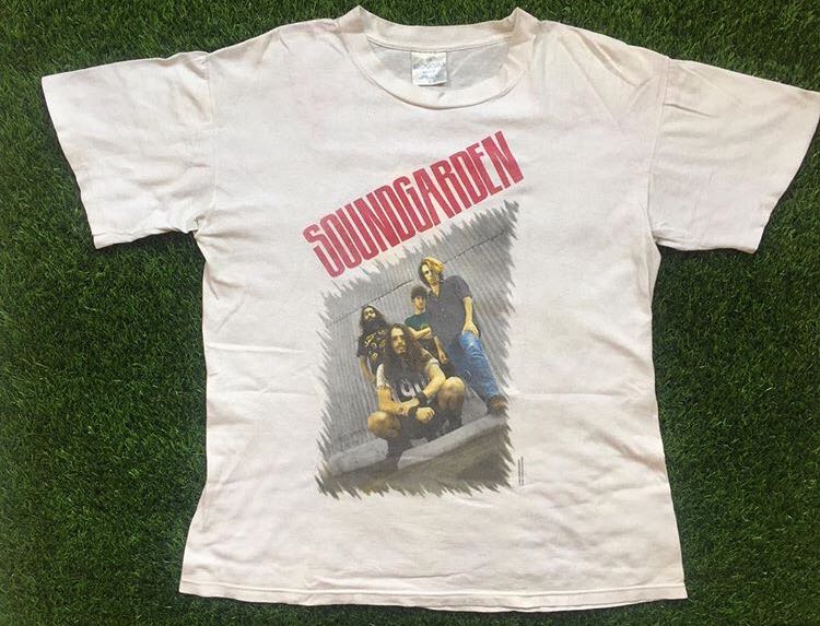 Vintage soundgarden shirt Men s Fashion Tops Sets Tshirts