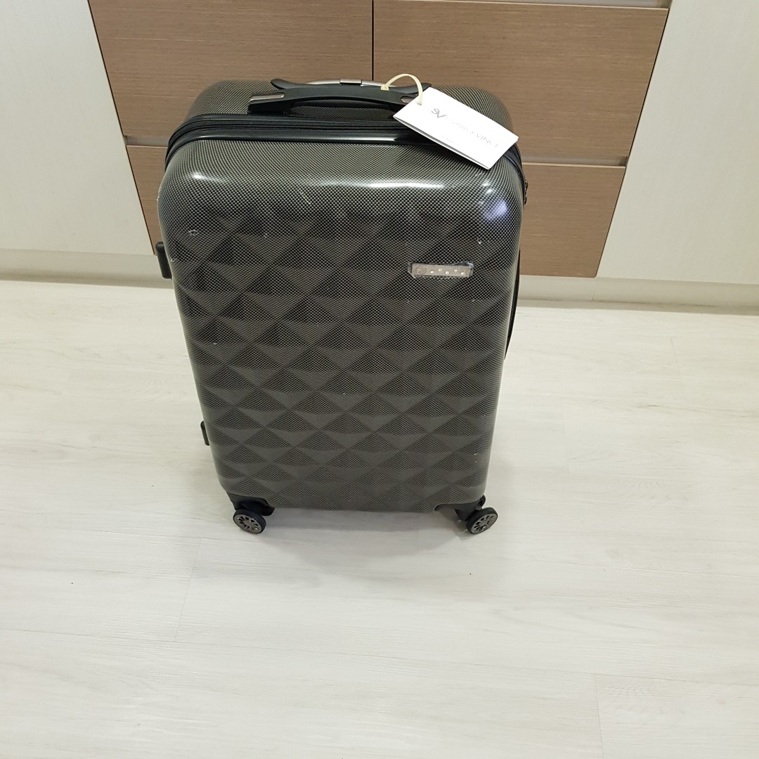 saro vinci luggage price