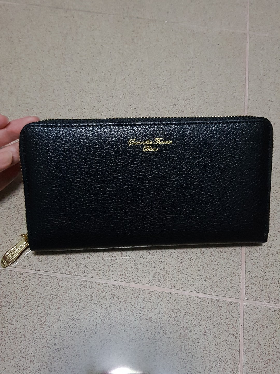 Authentic samantha thavasa deluxe wallet