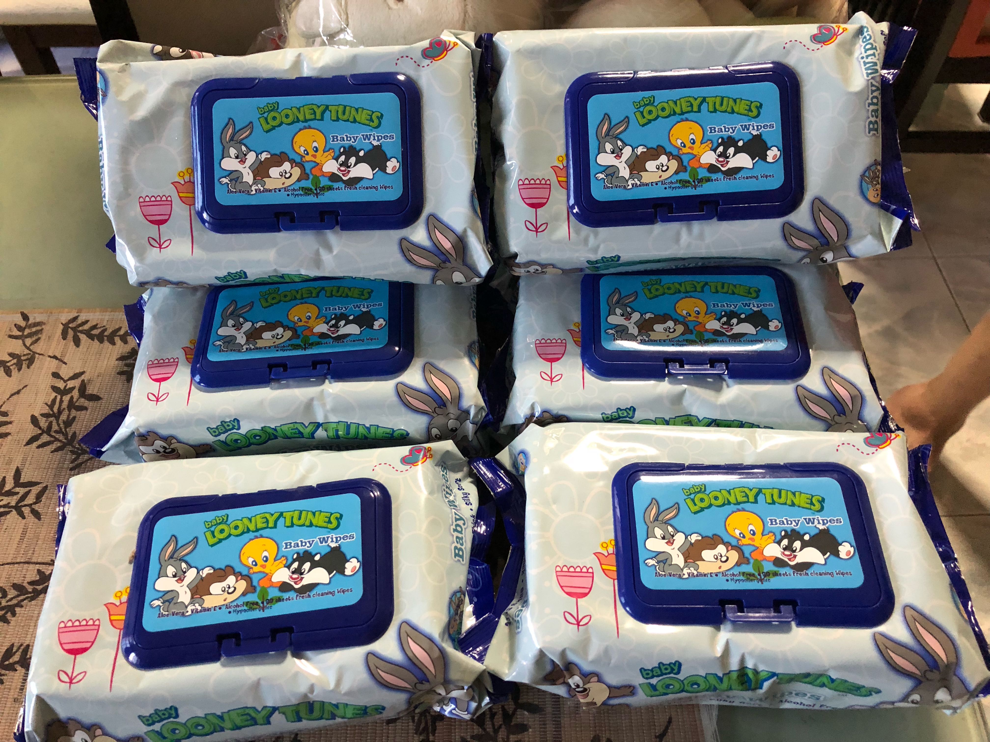 looney tunes baby wipes