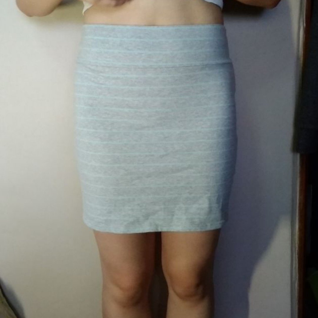 grey mini pencil skirt