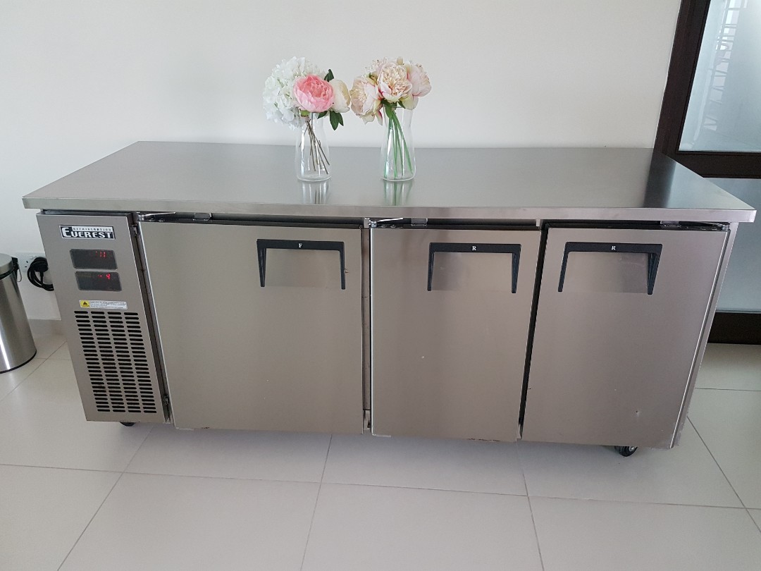 Industrial fridge *Everest brand, TV & Home Appliances, Kitchen