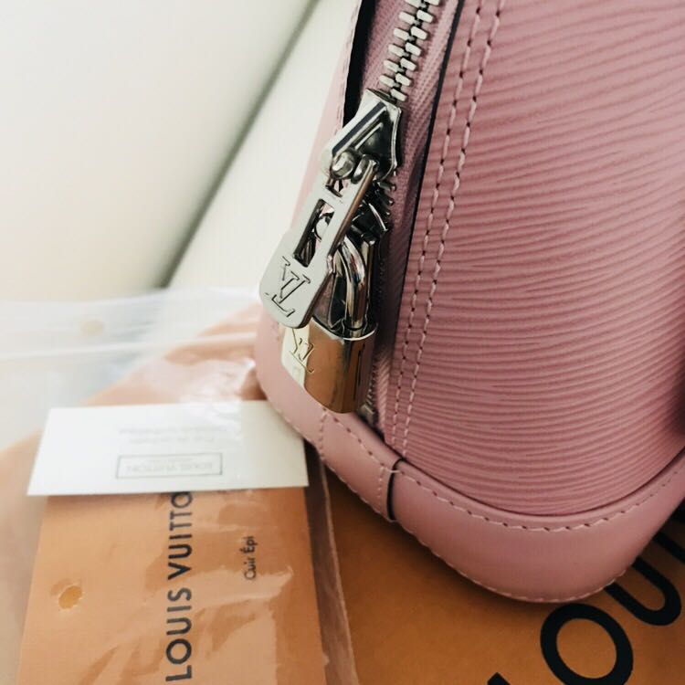 LOUIS VUITTON Alma BB IN ROSE BALLERINE EPI LEATHER, Women's Fashion, Bags  & Wallets, Purses & Pouches on Carousell