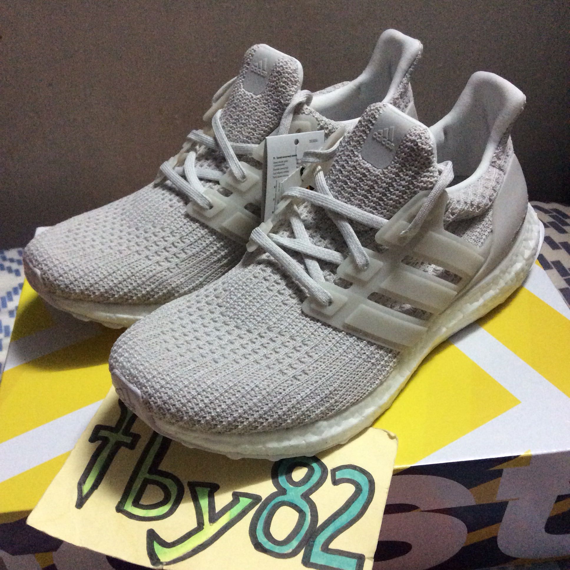 ultra boost 4.0 chalk