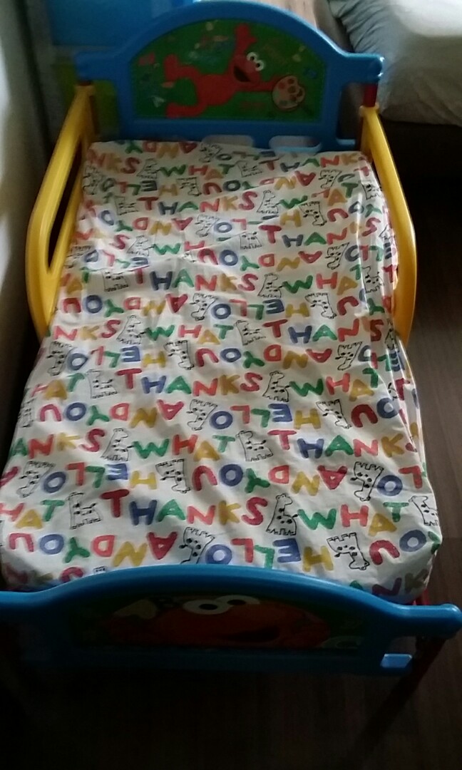 Toddler Elmo delta bed, Babies & Kids, Infant Playtime on Carousell