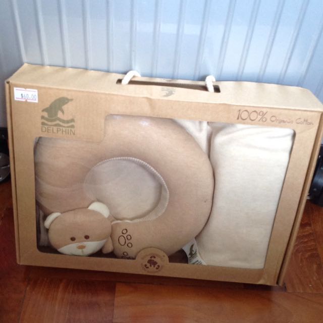 baby neck pillow and blanket