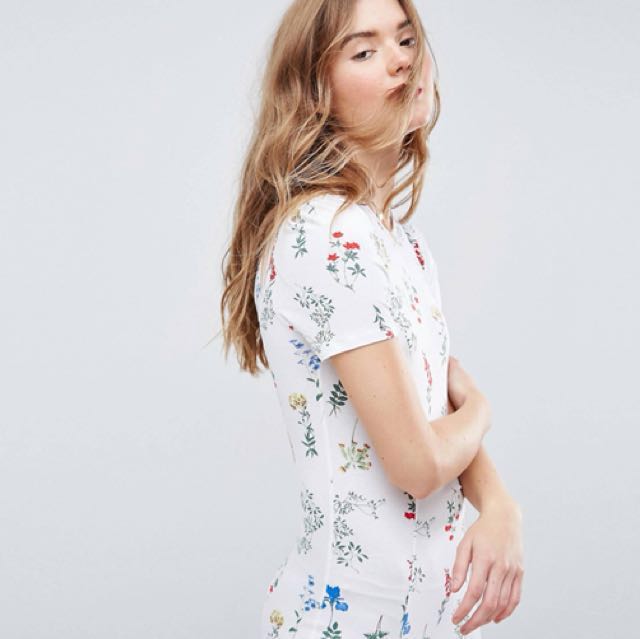 ASOS City Maxi Tea Dress in White Base Floral UK16 Women s Fashion Dresses Sets Dresses on Carousell