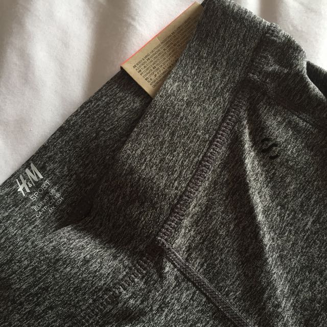 BNWT H&M Grey XS Capri Yoga Pants, Women's Fashion, Bottoms, Other Bottoms  on Carousell
