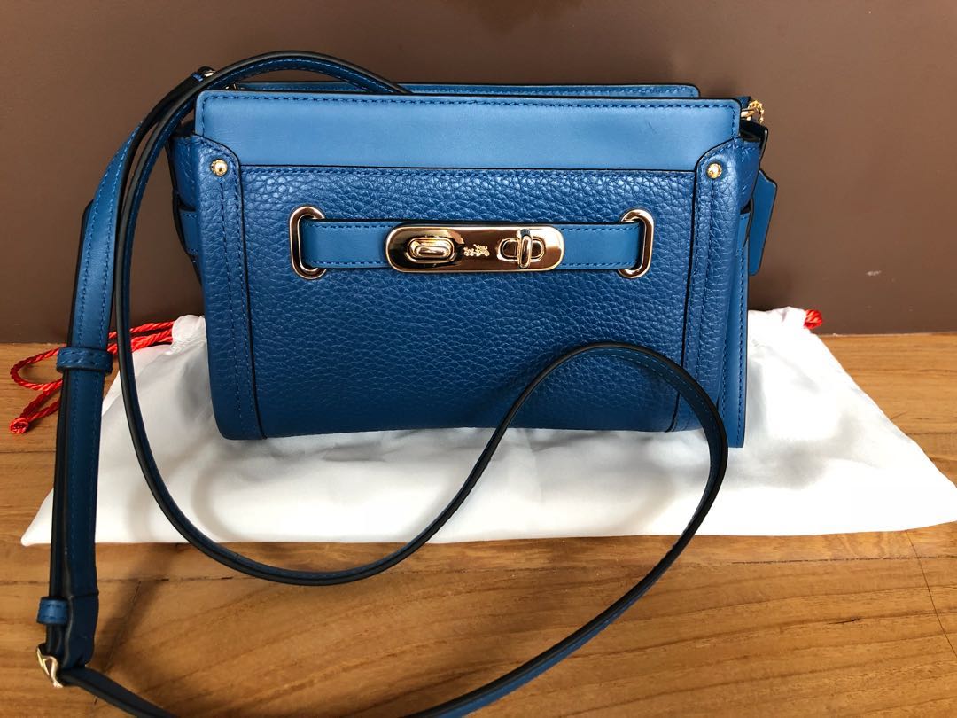 Coach Swagger Wristlet 2024 favors