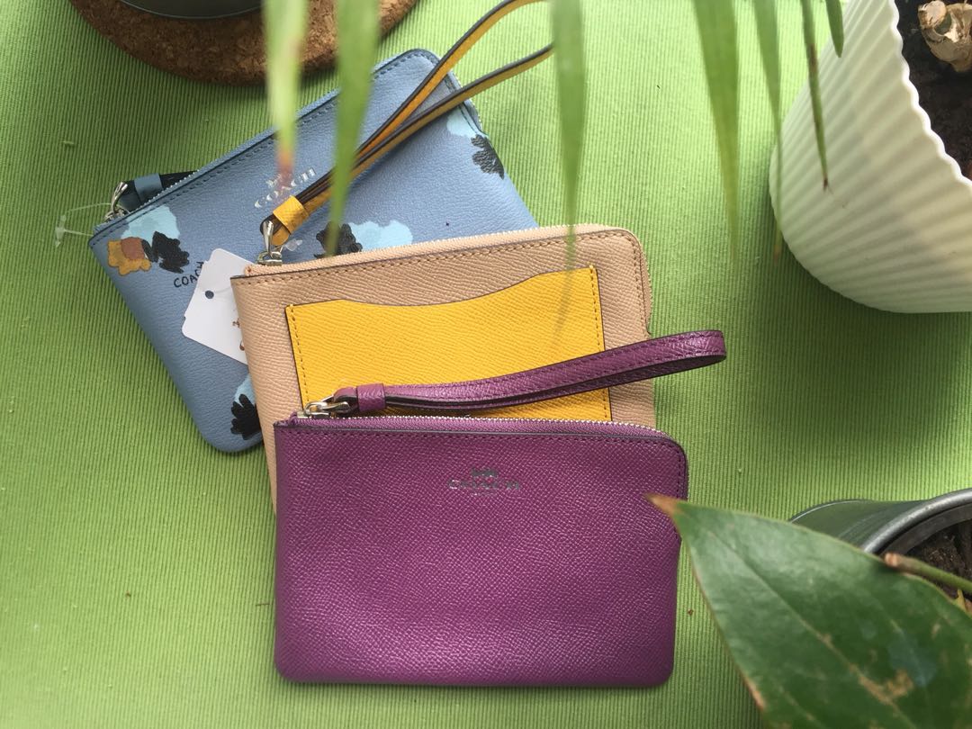 COACH WRISTLET, Women's Fashion, Bags & Wallets, Purses & Pouches on