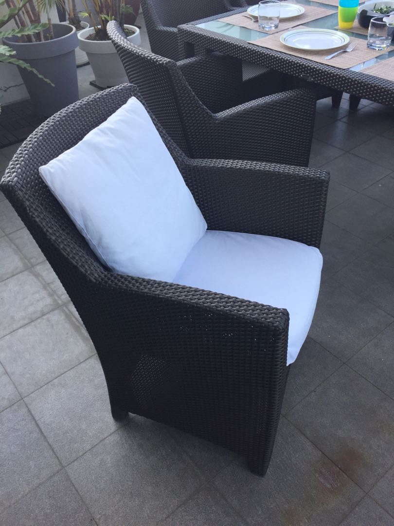 Dedon Luxury outdoor patio dining table & 8 chairs furniture, Furniture