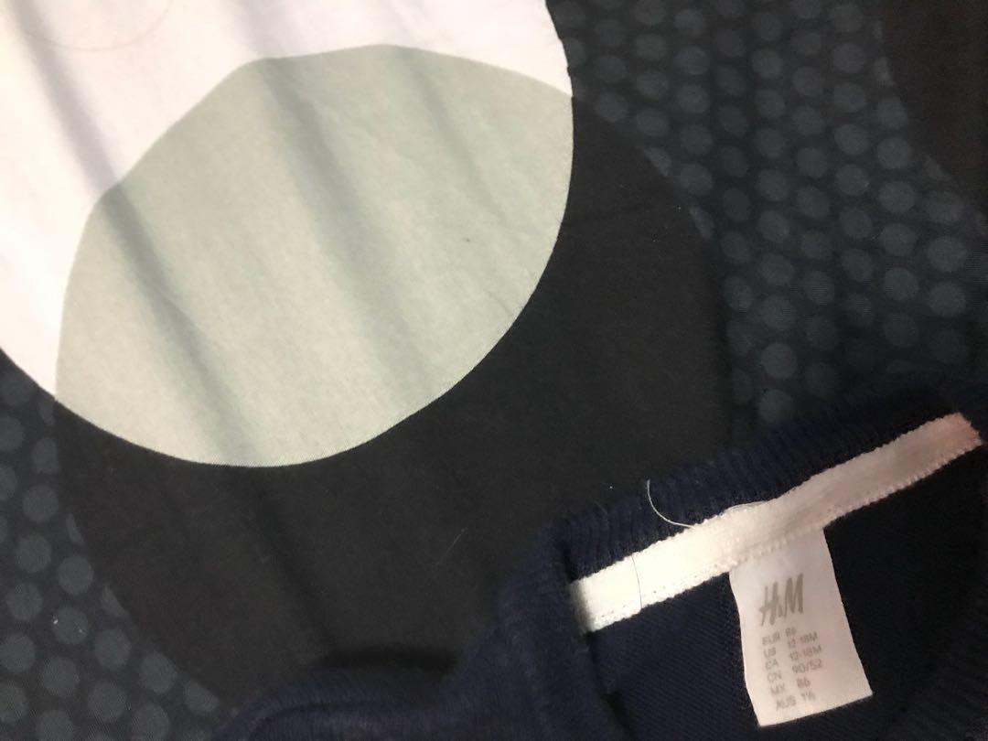 H&m sweatshirt (Category: Babies & Kids Fashion) located in Quezon City. Submitted by closetcravingsplus (Listing ID 174167883, Image 3). Description: Ask away any concerns about the product i can provide more pictures.