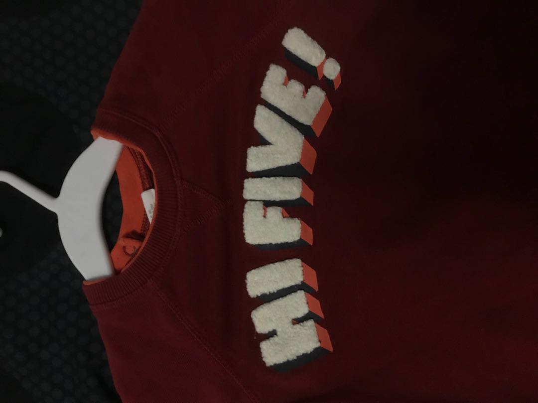 H&m sweatshirt (Category: Babies & Kids Fashion) located in Quezon City. Submitted by closetcravingsplus (Listing ID 174166361, Image 2). Description: .