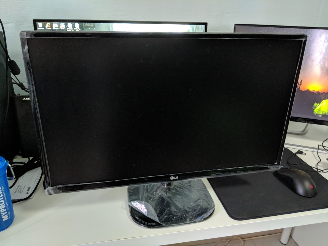 Lg 24 Inch Ips Led Monitor Electronics Computers Desktops On Carousell