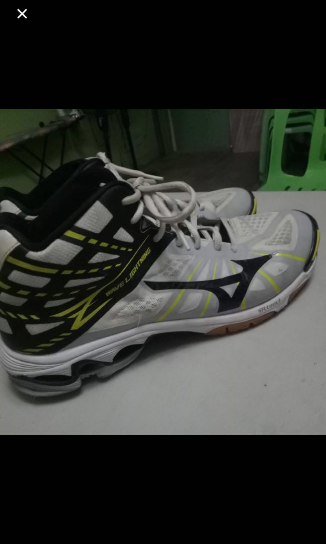mizuno wave lightning z malaysia