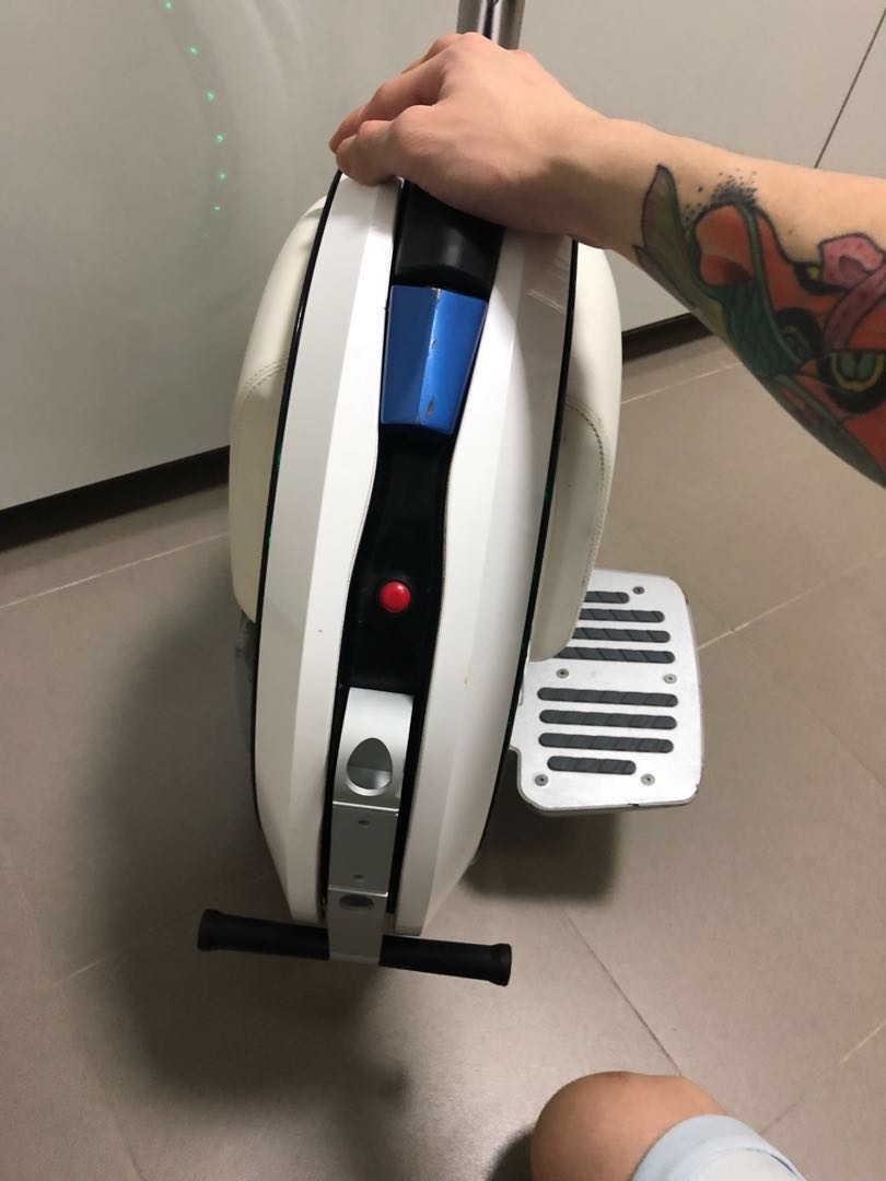 Ninebot one E+ electric unicycle , Sports Equipment, PMDs, EScooters