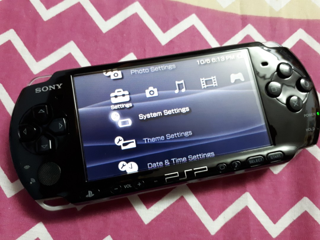 SONY PSP 3006 (Original) Piano Black 32GB, Video Gaming, Video Game