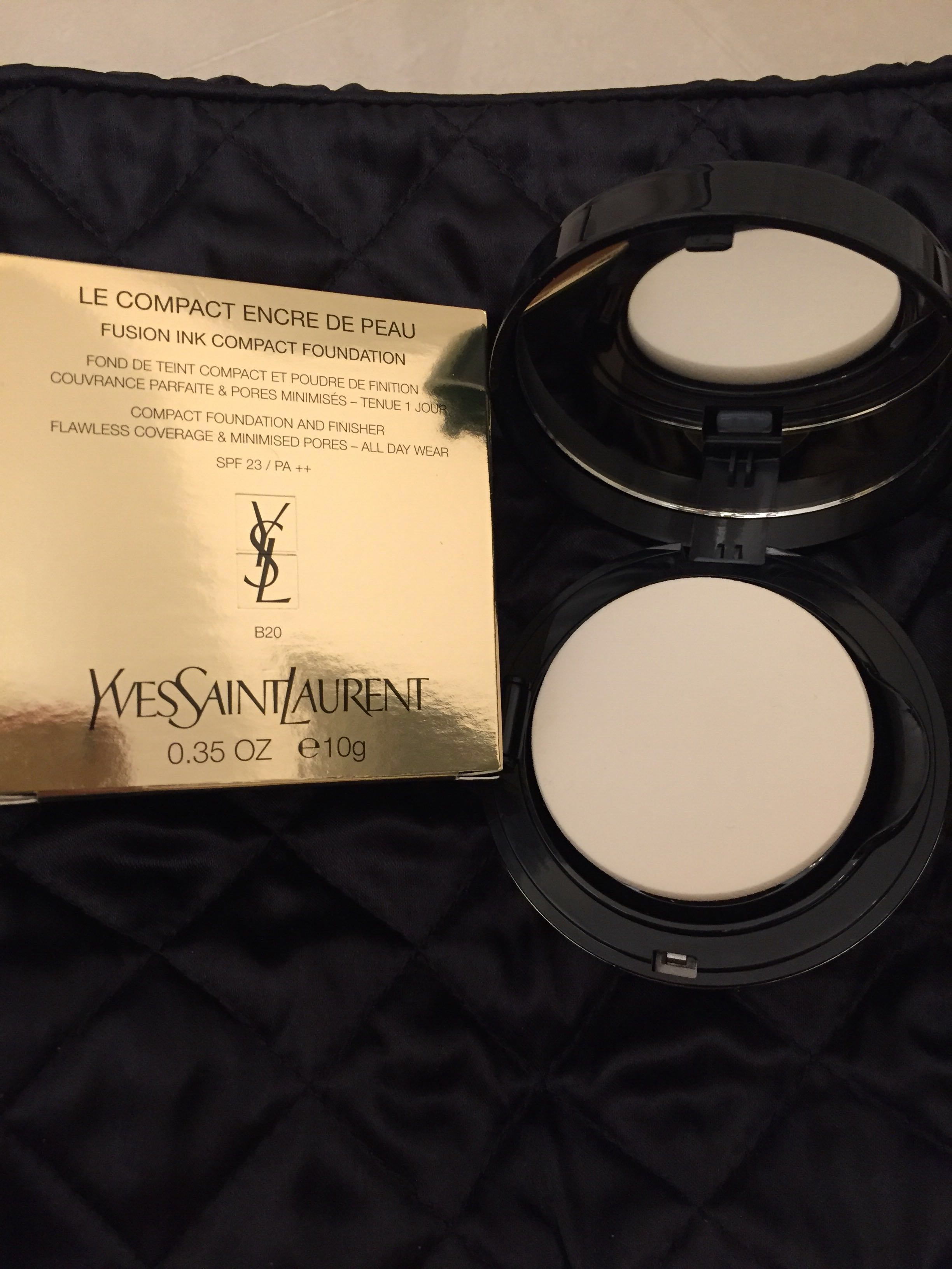 YSL Le Compact Encre De Peau Fusion Ink Compact Foundation B20 Makeup