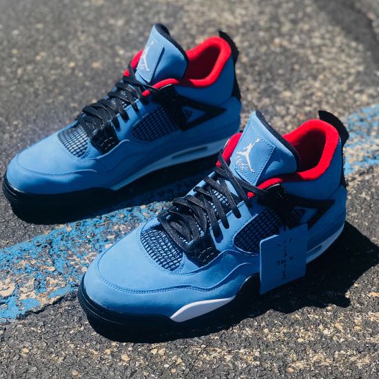 Travis scott's jordan 4